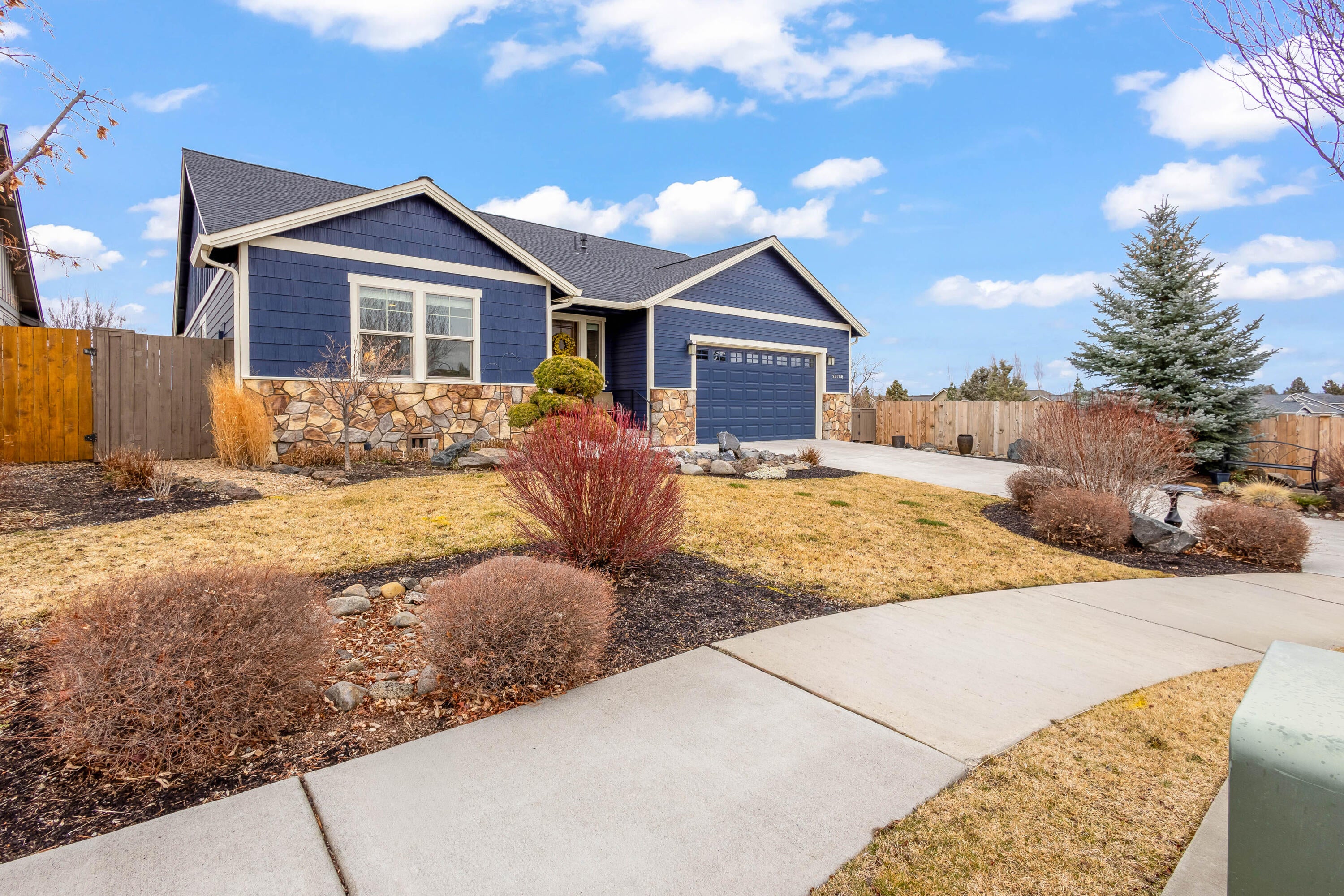 20788 Northeast Horizon Ridge Place Bend, OR 97701 - Photo 2 of 41 B