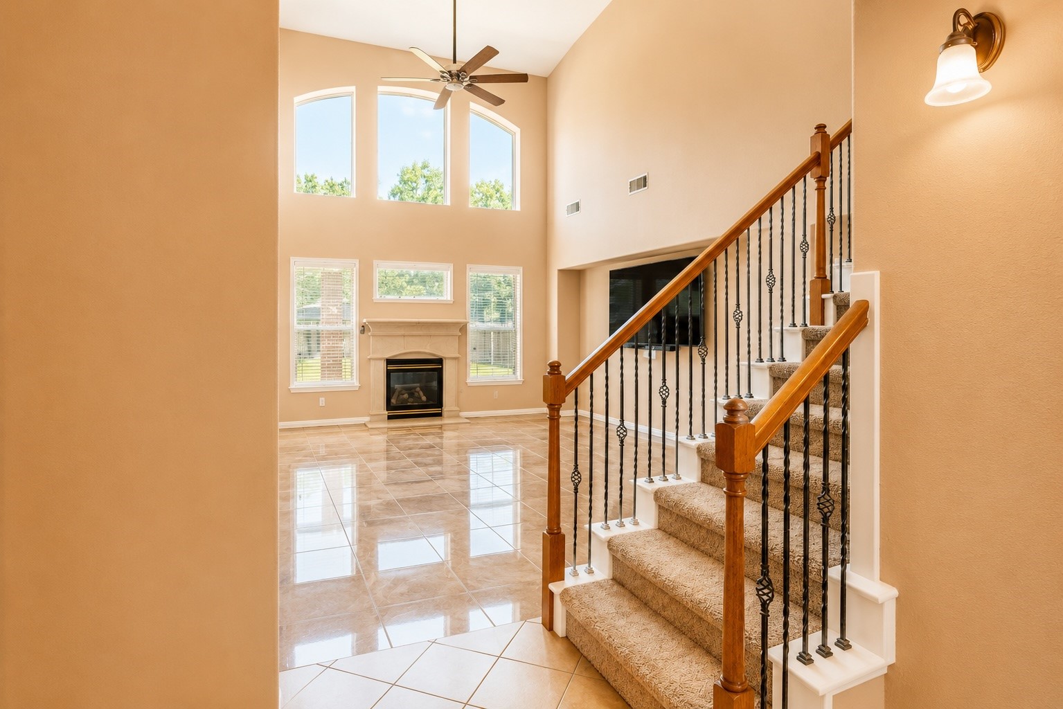 6818 Russelfield Lane Houston, TX 77049 - Photo 11 of 50 Gallery Image 11