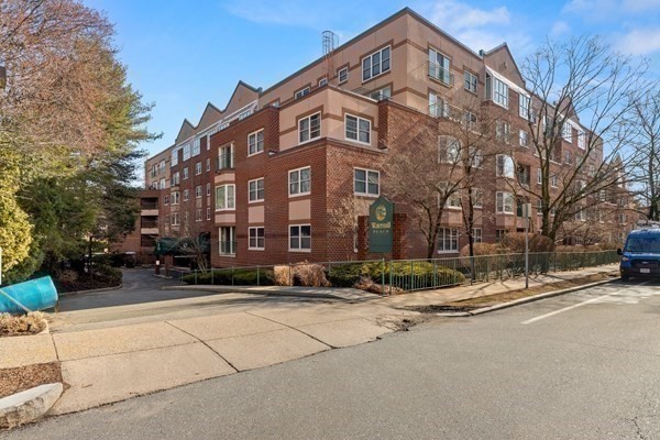 1 Watermill Place, Unit 304 Arlington, MA 02476 - Photo 32 of 35