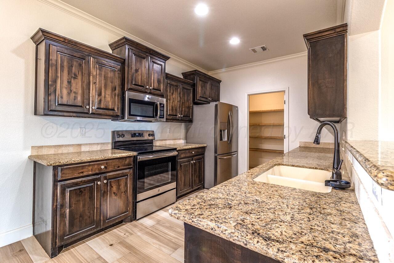 9954 Remington Road Canyon, TX 79015 - Photo 8 of 31 Kitchen