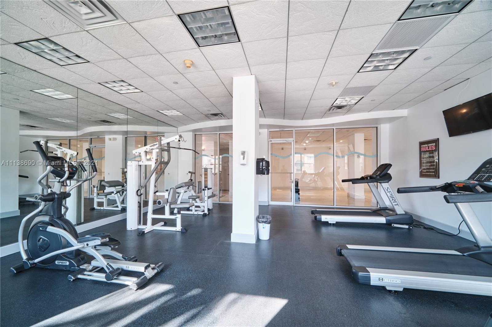 401 69th Street, Unit 502 Miami Beach, FL 33141 - Photo 10 of 32