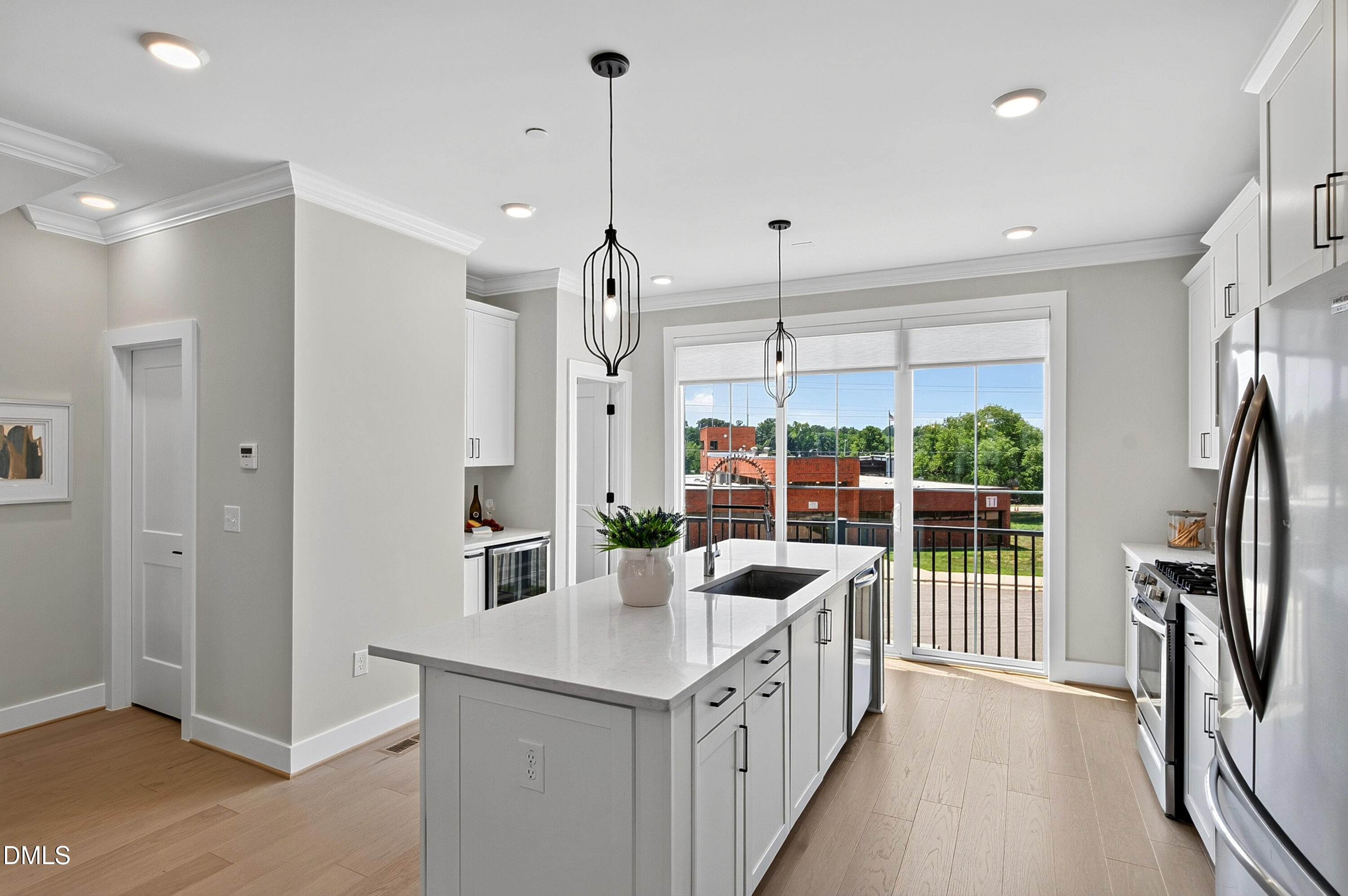 1501 Draper Vw Loop, Unit 102 Raleigh, NC 27608 - Photo 13 of 47 Draper (18)