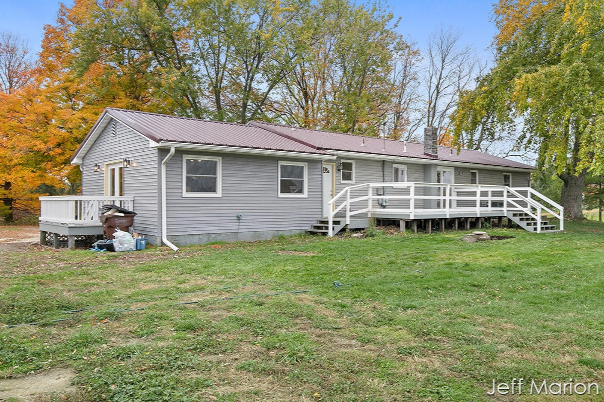 470 Peterson Road Ionia, MI 48846 - Photo 24 of 41 IMG_1021