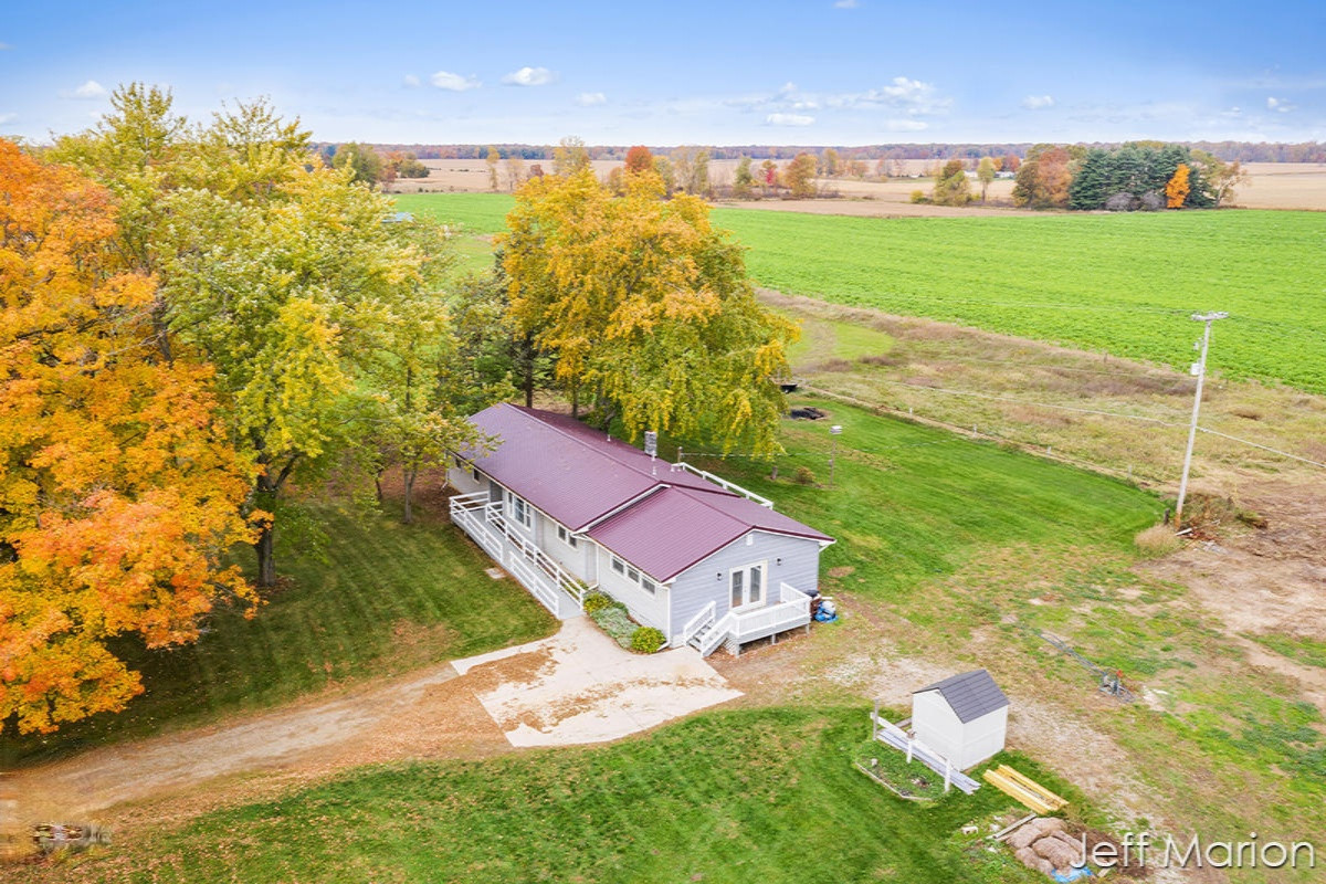 470 Peterson Road Ionia, MI 48846 - Photo 30 of 41 IMG_1029