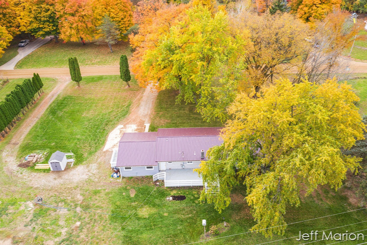 470 Peterson Road Ionia, MI 48846 - Photo 32 of 41 IMG_1031