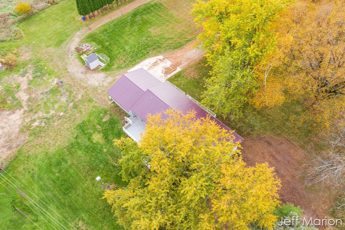 470 Peterson Road Ionia, MI 48846 - Photo 33 of 41 IMG_1032