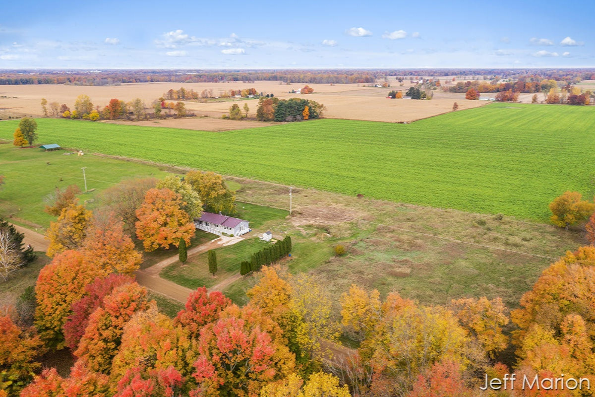 470 Peterson Road Ionia, MI 48846 - Photo 40 of 41 IMG_1039