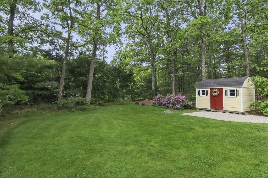 19 Castle Road Norfolk, MA 02056 - Photo 37 of 40 Gallery Image 37