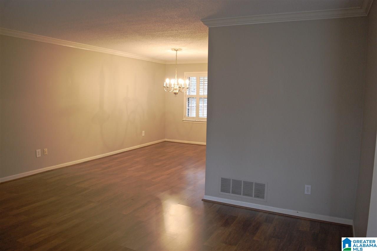 3575 Valley Circle Birmingham, AL 35243 - Photo 2 of 20