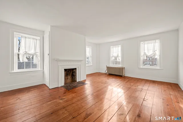 $425,000 | 340 Lincoln Street, New Britain, CT 06052