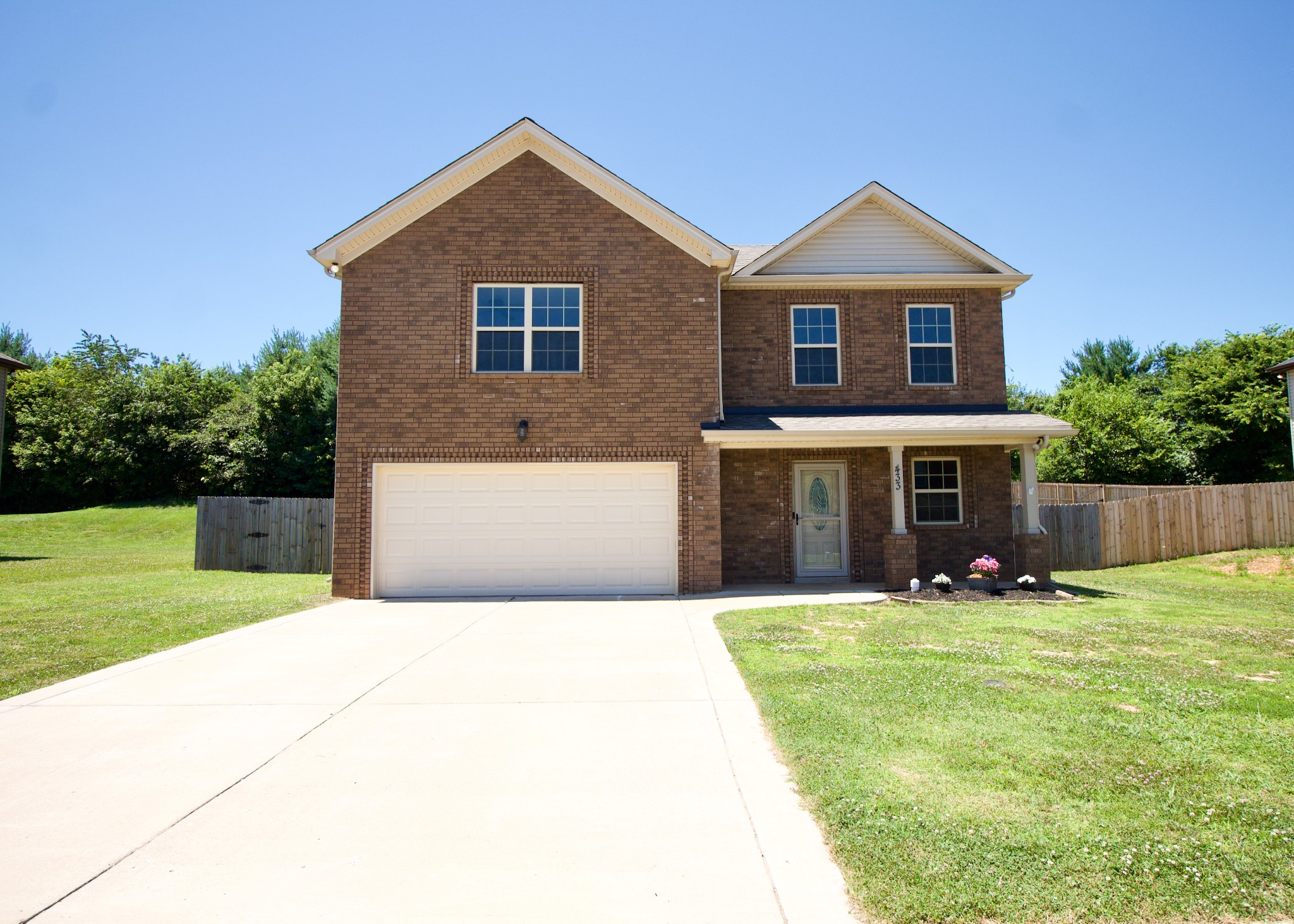433 Golf Club Lane Springfield, TN 37172 - Photo 1 of 20 Gallery Image 1