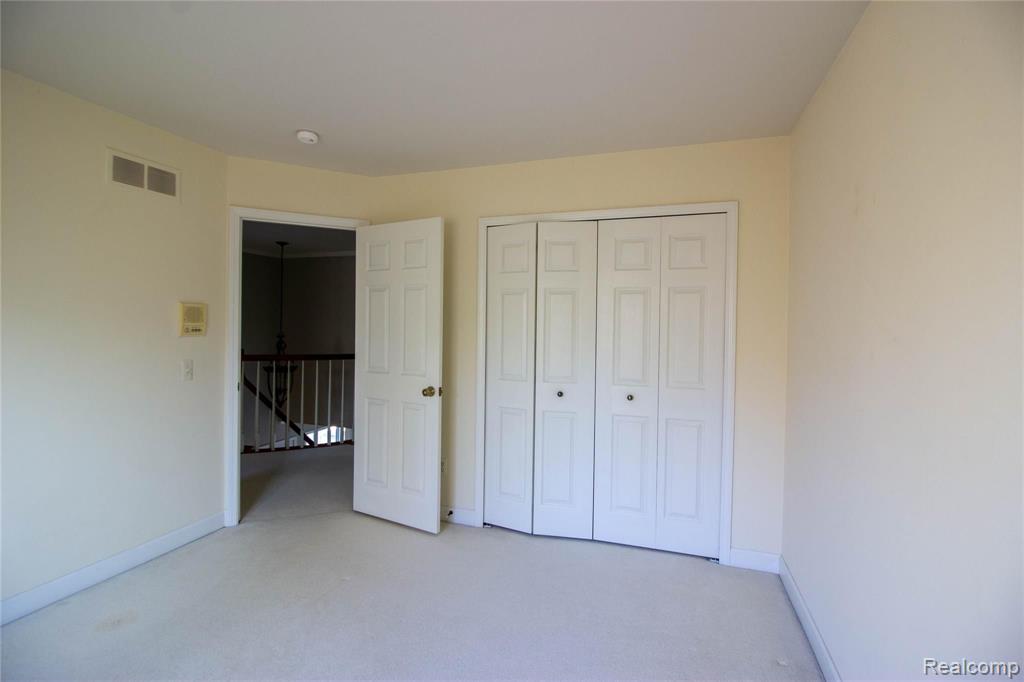 1067 Grandview Drive Rochester Hills, MI 48306 - Photo 14 of 26