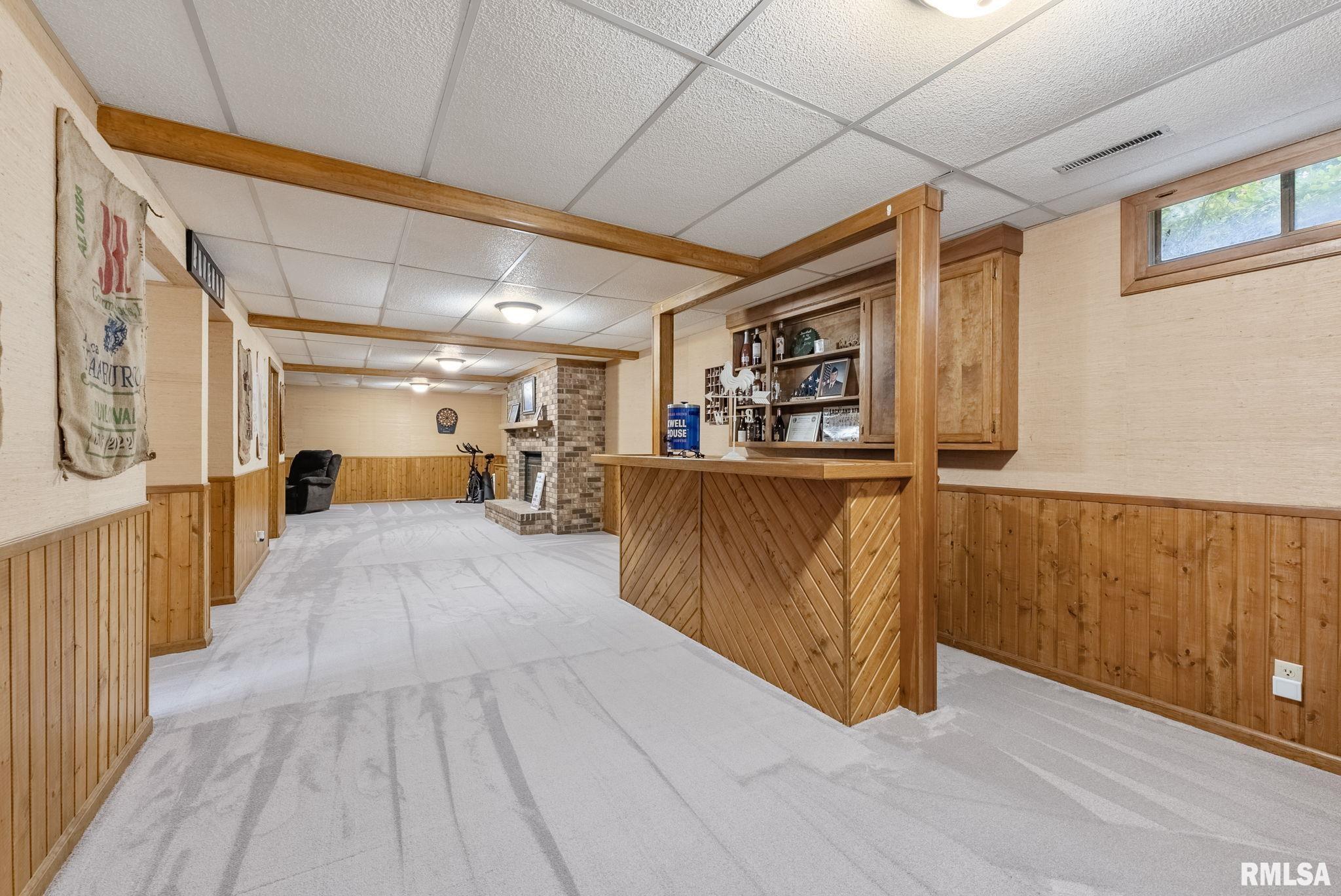 2257 Ridgeview Drive Muscatine, IA 52761 - Photo 21 of 38 Gallery Image 21