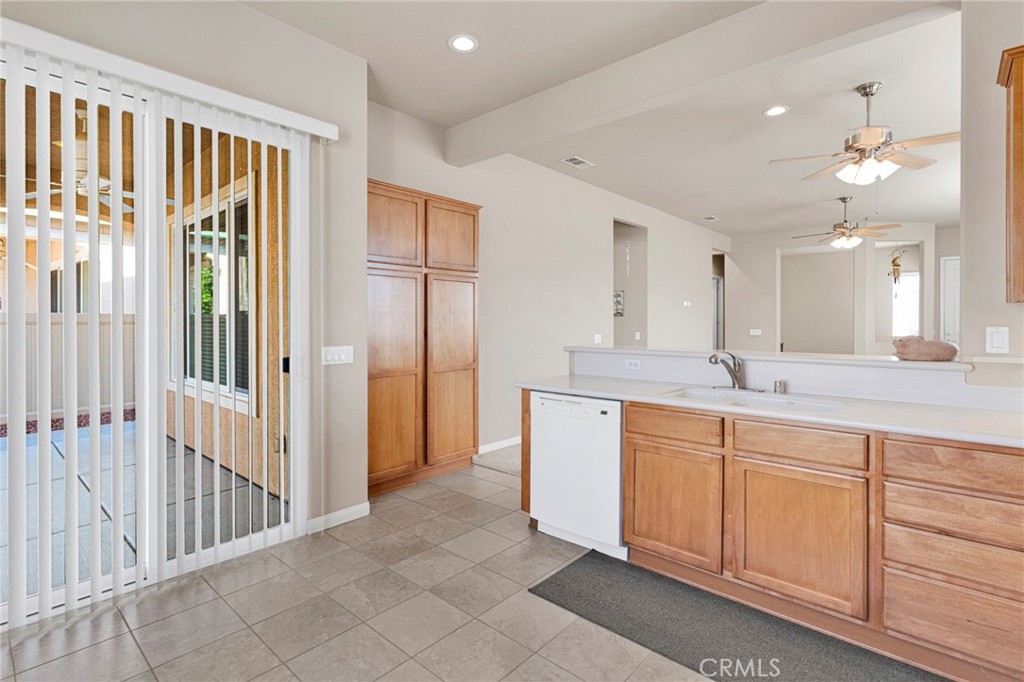 10149 Darby Road Apple Valley, CA 92308 - Photo 16 of 46