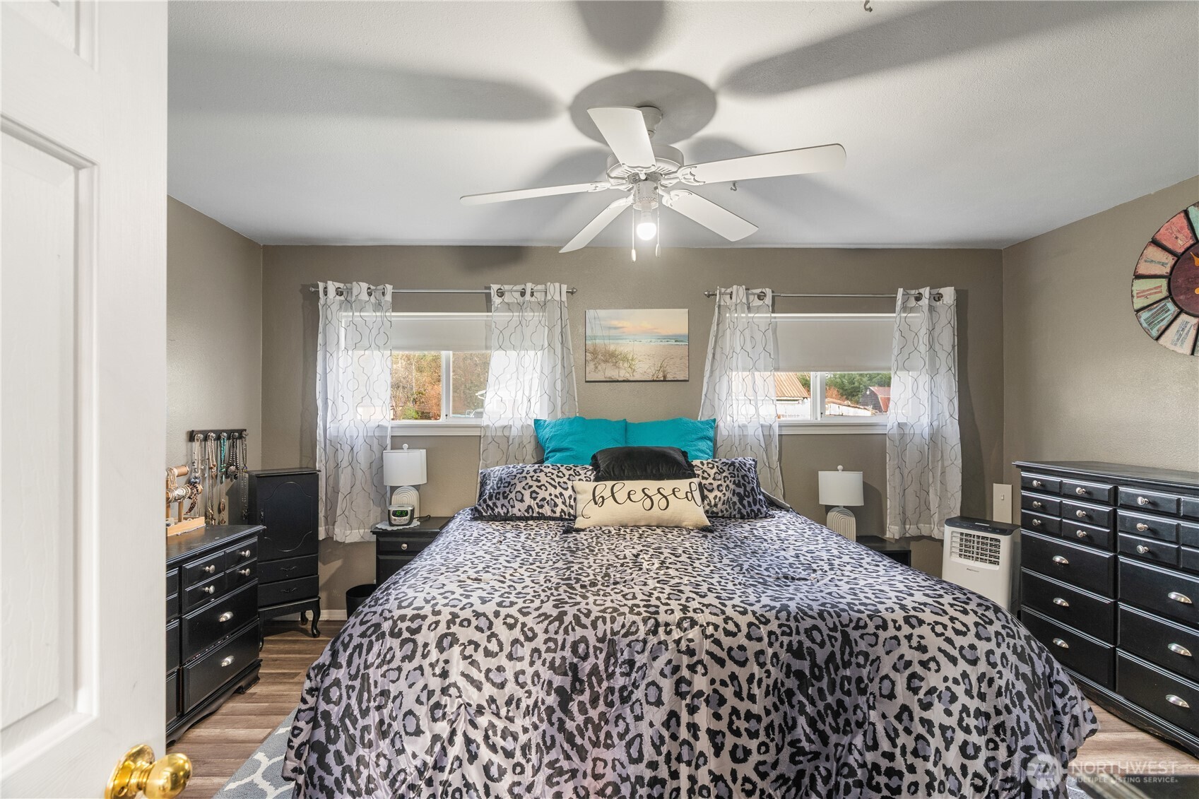 755 Willapa Raymond, WA 98577 - Photo 17 of 34