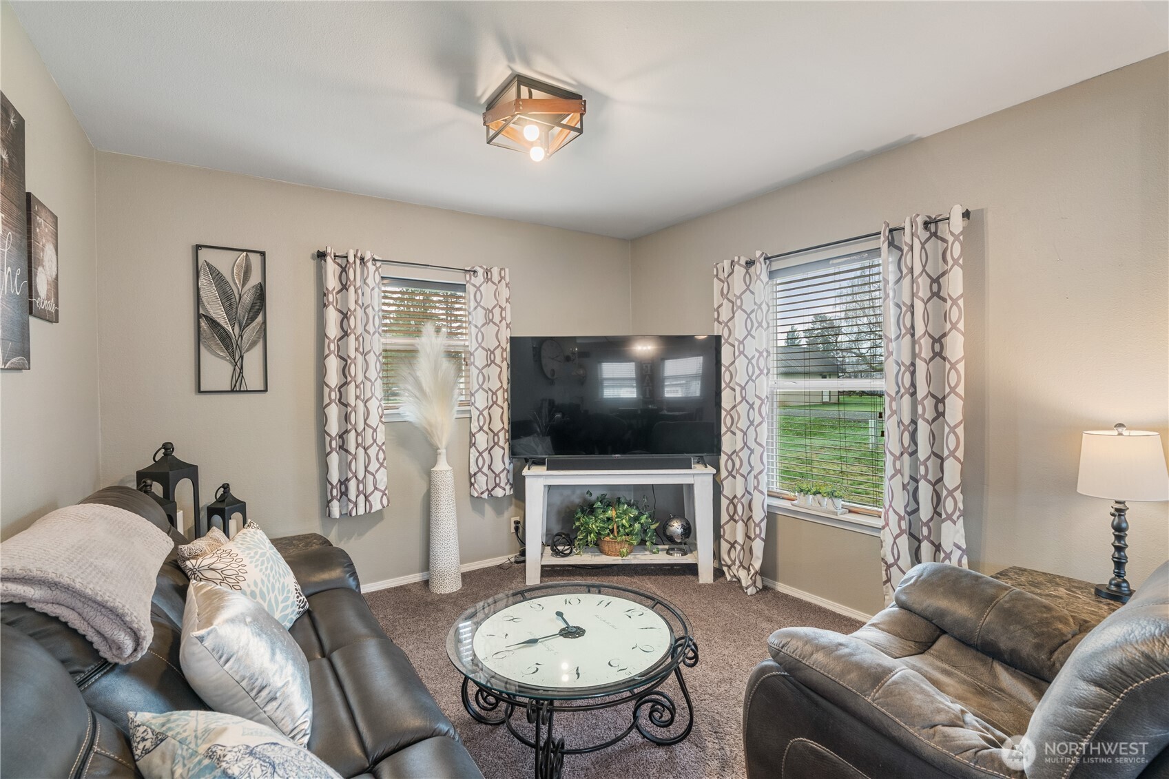 755 Willapa Raymond, WA 98577 - Photo 5 of 34