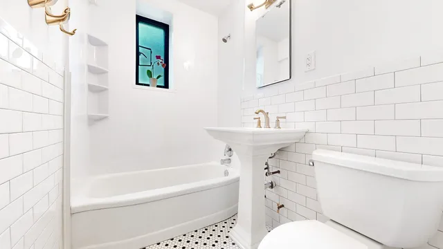 $599,000 | 14 Bogardus Place, Unit 4W | Washington Heights