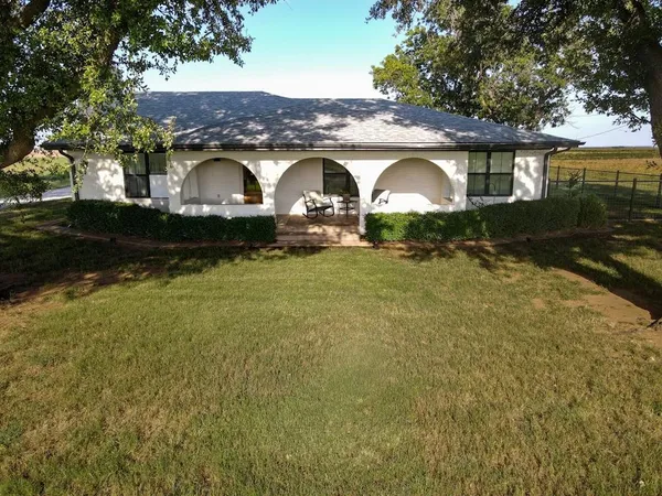 $380,000 | 901 Farm To Market Road 1789, Seymour, TX 76380