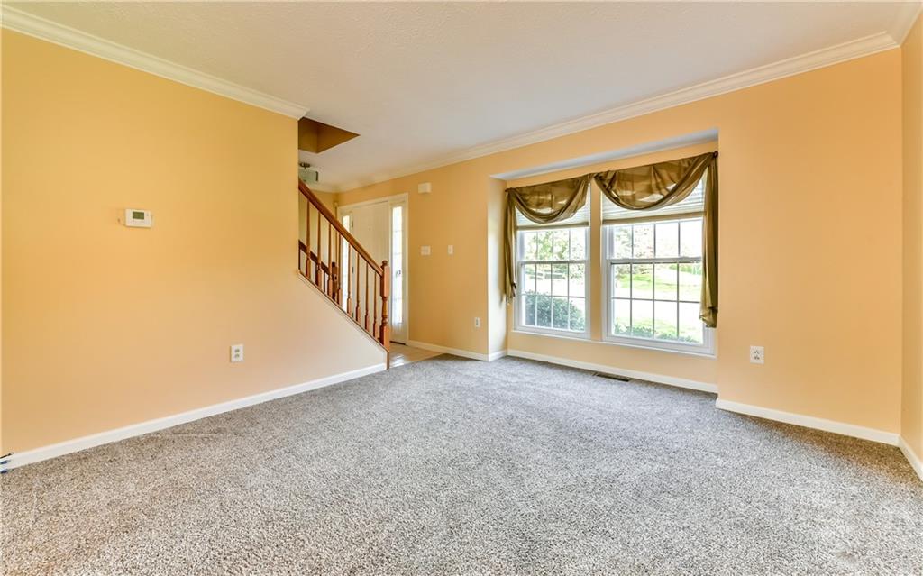 102 Ridgeview Circle Glenshaw, PA 15116 - Photo 5 of 25 Gallery Image 5