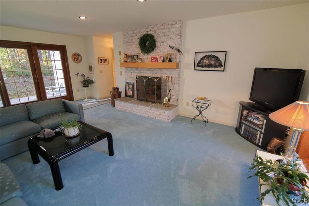 1496 Hampton Road Allentown, PA 18104 - Photo 12 of 28 Gallery Image 12