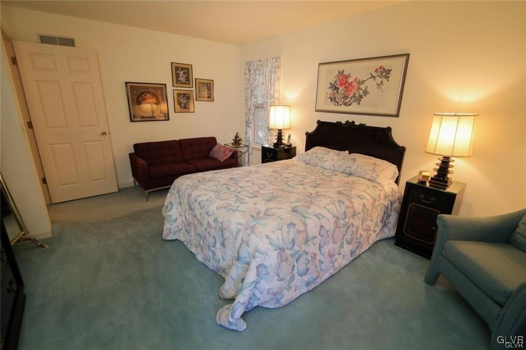 1496 Hampton Road Allentown, PA 18104 - Photo 18 of 28 Gallery Image 18