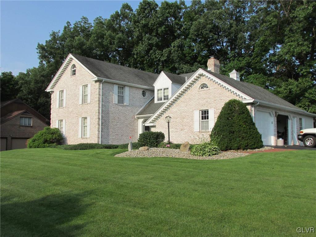 1496 Hampton Road Allentown, PA 18104 - Photo 2 of 28 Gallery Image 2