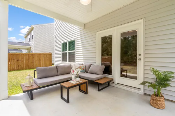 $395,000 | 300 Torslanda Lane, Summerville, SC 29486