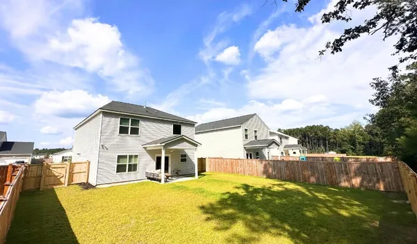 $395,000 | 300 Torslanda Lane, Summerville, SC 29486