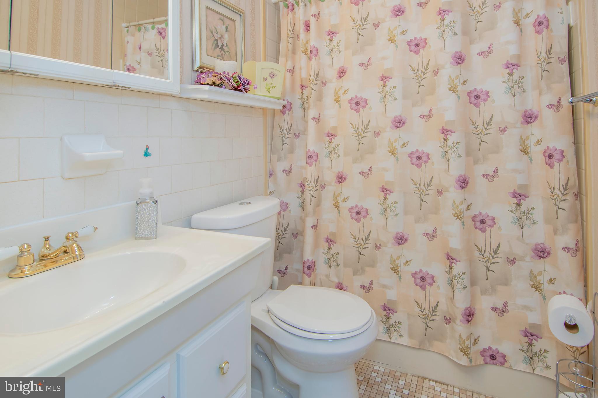 3638 Rockberry Road Baltimore, MD 21234 - Photo 16 of 24 Full Bath in Hallway