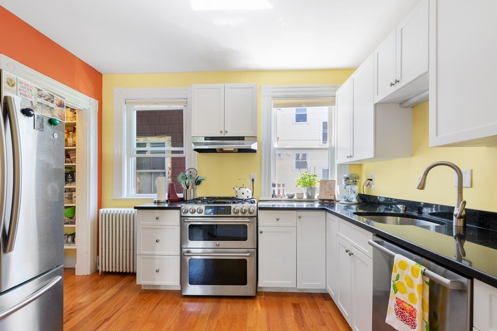 112 Franklin Street, Unit 2 Brookline, MA 02445 - Photo 12 of 31