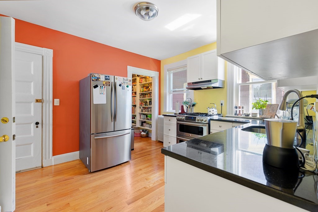 112 Franklin Street, Unit 2 Brookline, MA 02445 - Photo 14 of 31