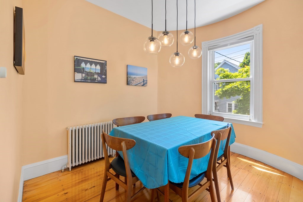 112 Franklin Street, Unit 2 Brookline, MA 02445 - Photo 5 of 31