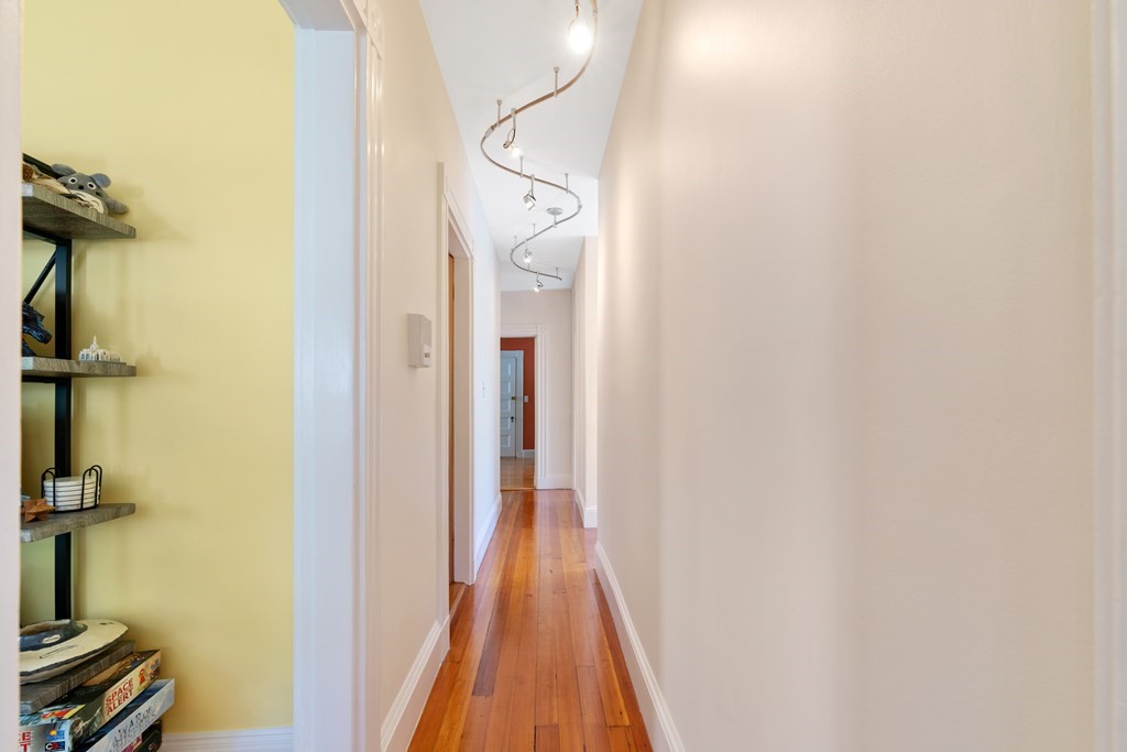 112 Franklin Street, Unit 2 Brookline, MA 02445 - Photo 8 of 31