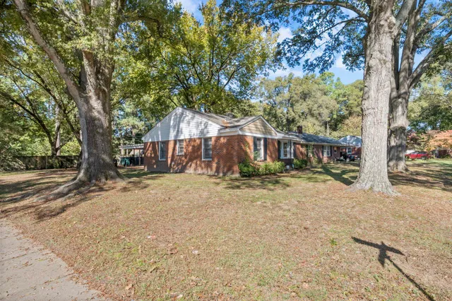 $249,900 | 1435 Flamingo Road, Memphis, TN 38117