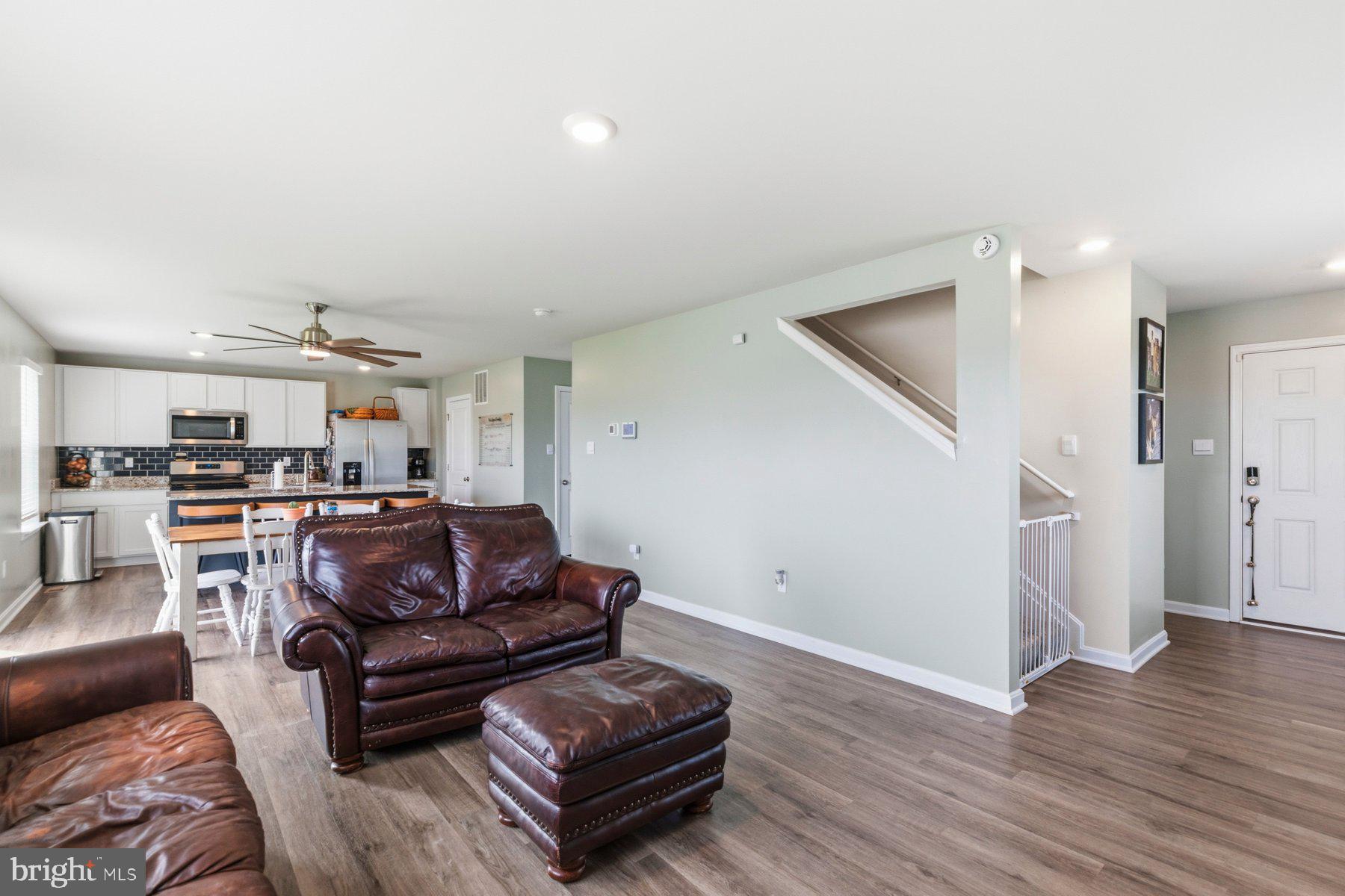 5315 Valley View Road Spring Grove, PA 17362 - Photo 5 of 38