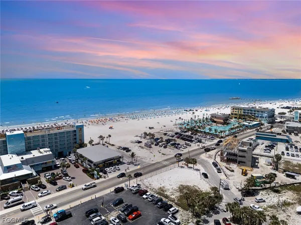 $2,750 | 1300 Estero Boulevard, Unit 205, Fort Myers Beach, FL 33931