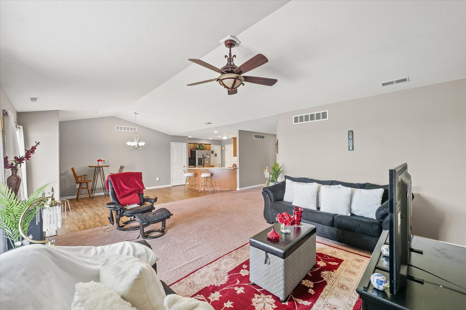 634 Sedgegrass Drive Champaign, IL 61822 - Photo 10 of 35 a living room with furniture and wooden floor