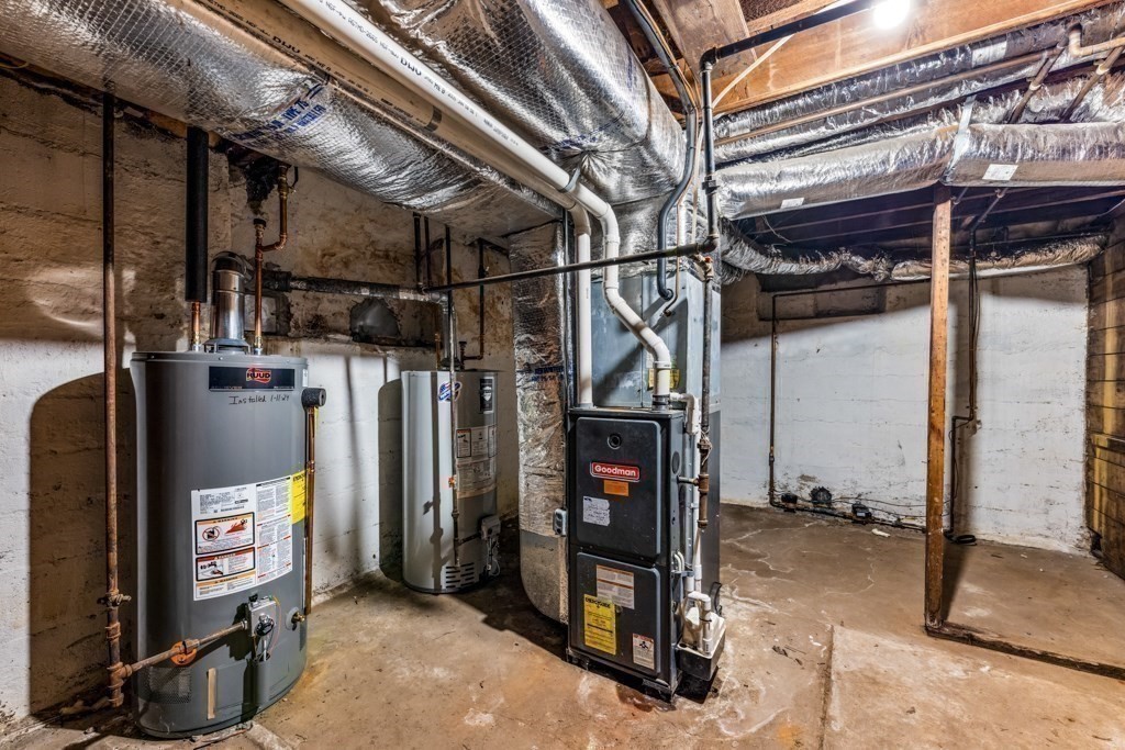 29-31 Middlesex Street, Unit 1 Chelmsford, MA 01863 - Photo 22 of 31 a view of a storage room