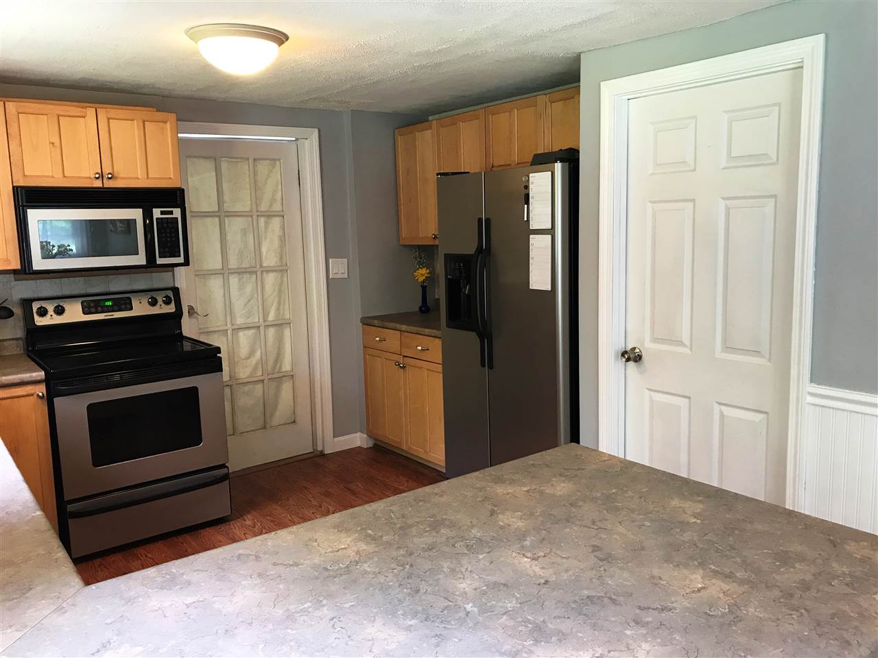 92 Wallace Road Goffstown, NH 03045 - Photo 15 of 28