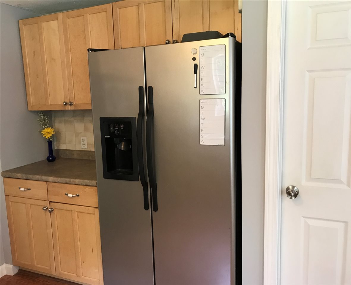 92 Wallace Road Goffstown, NH 03045 - Photo 16 of 28