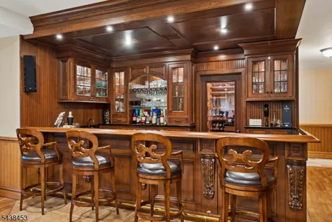 $2,299,000 | 56 Will Lane, Watchung, NJ 07069