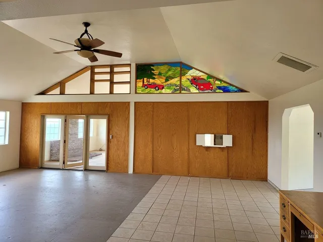 a view of an entryway