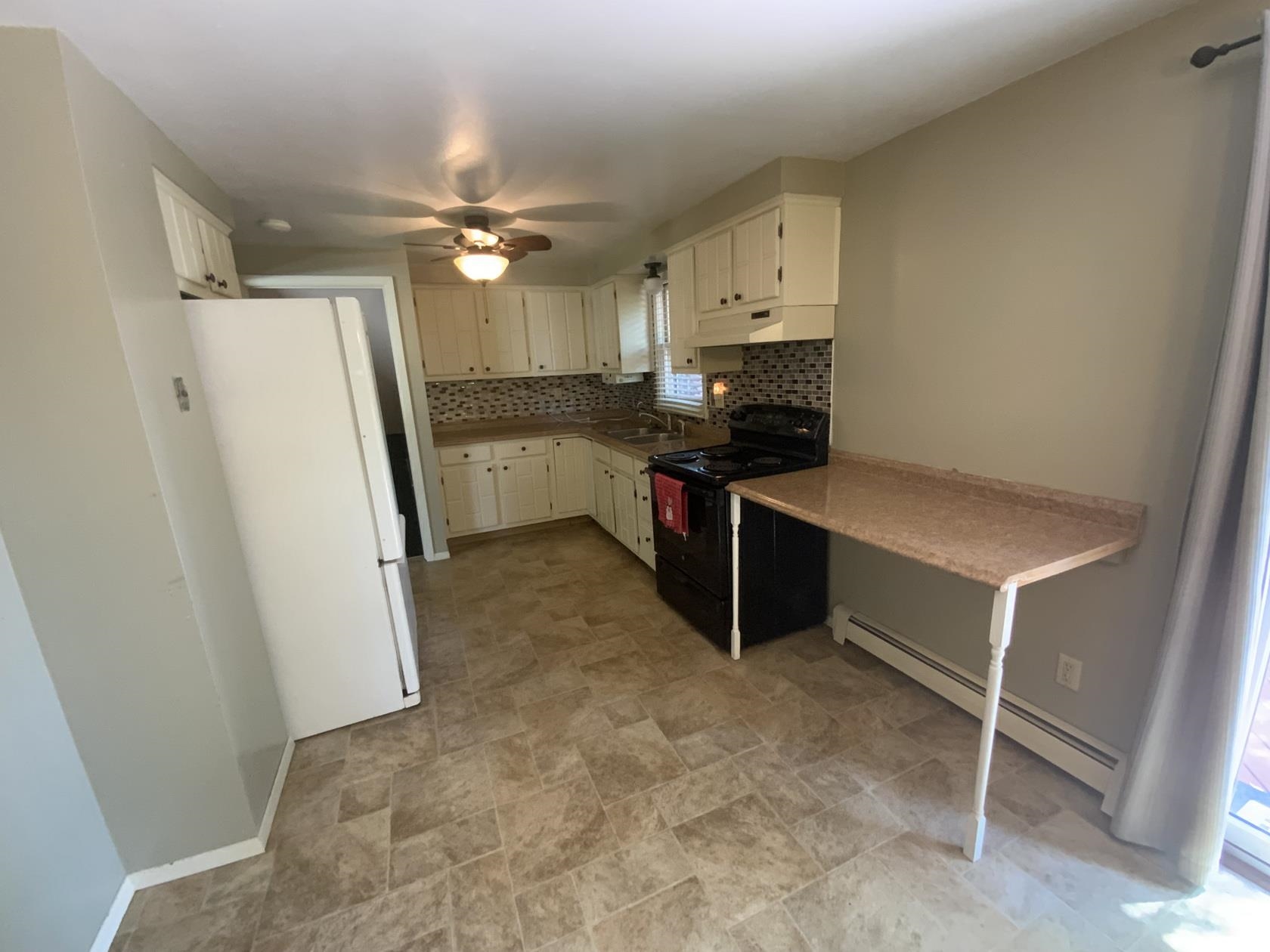 1129 Alva Street Menasha, WI 54952 - Photo 13 of 33