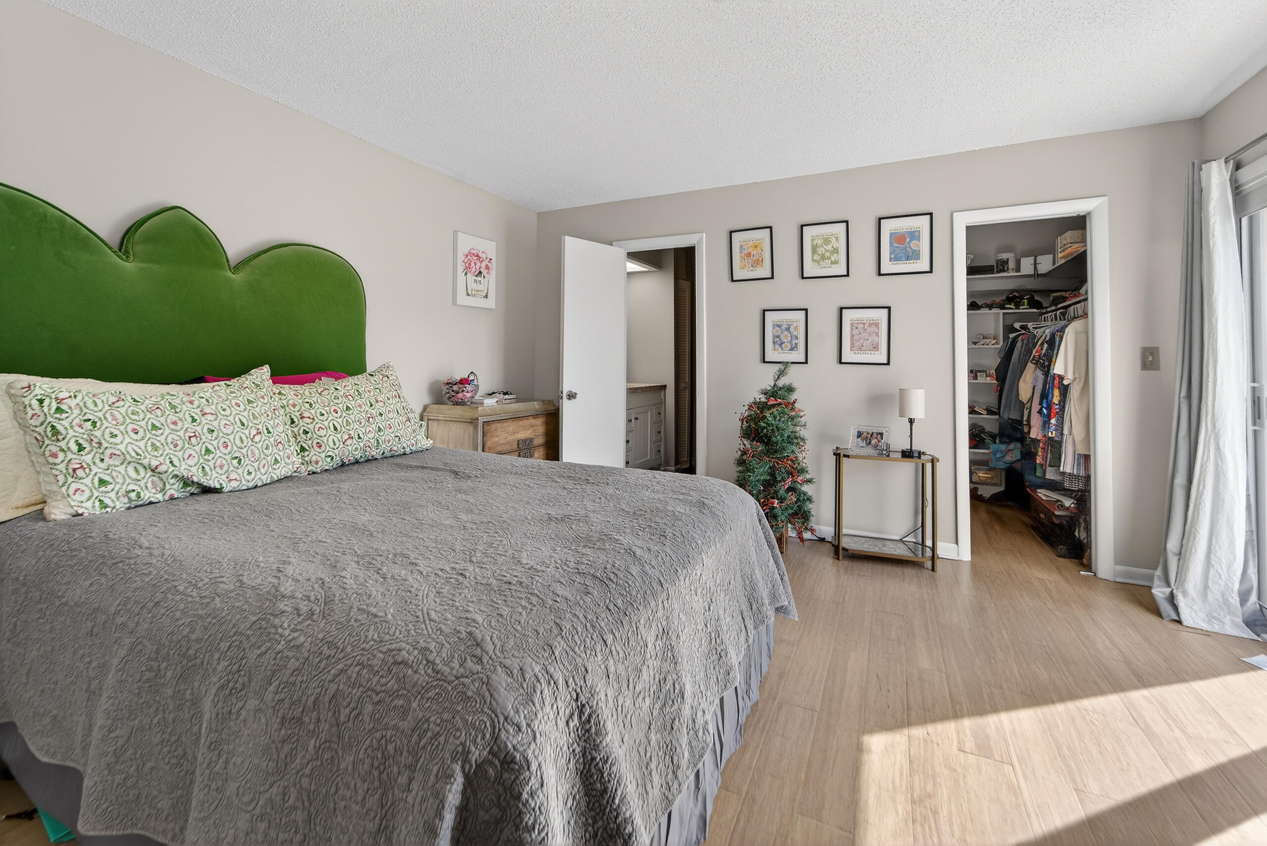 141 East Riverside Drive, Unit 10D Jupiter, FL 33469 - Photo 18 of 35 121625-238