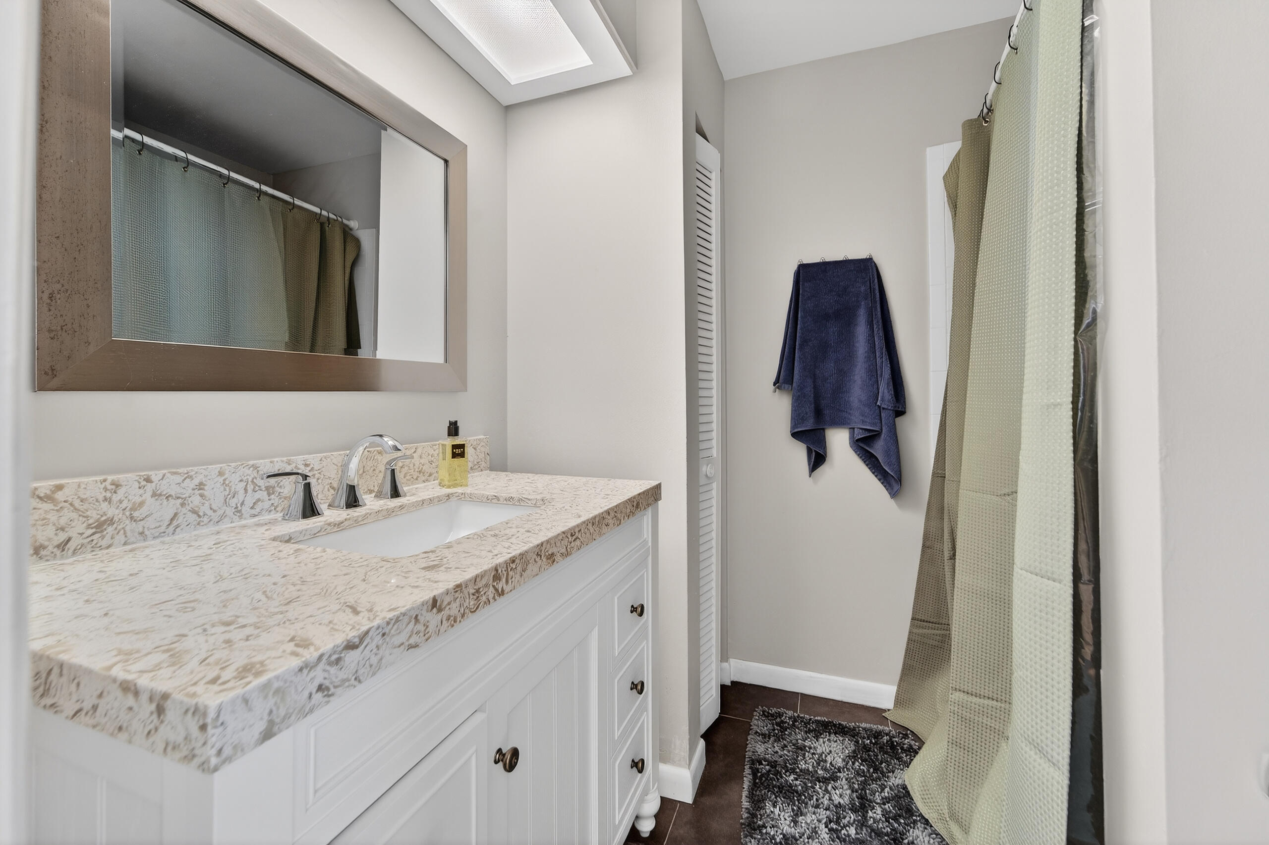 141 East Riverside Drive, Unit 10D Jupiter, FL 33469 - Photo 21 of 35 121625-257