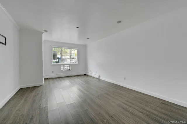 $375,000 | 1236 Prospect Avenue, Unit 1A | Foxhurst