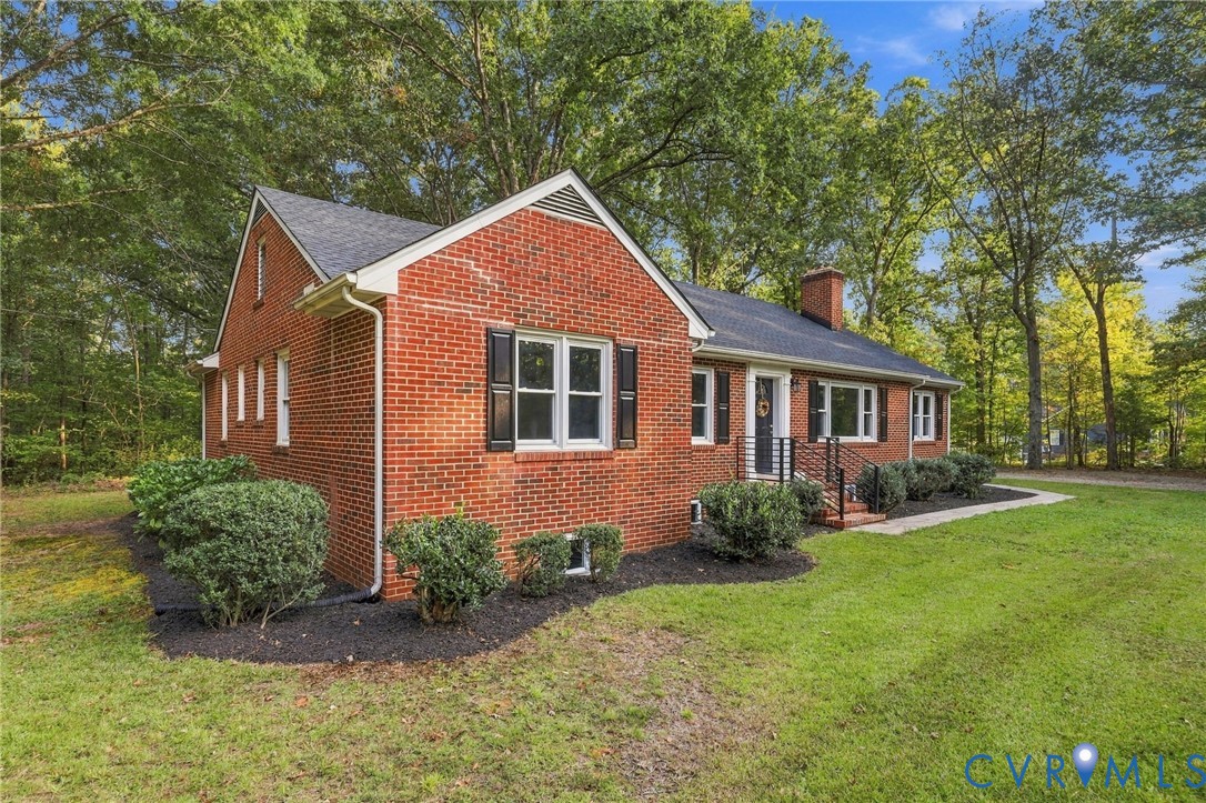 3290 Maidens Road Powhatan, VA 23139 - Photo 3 of 55 Gallery Image 3