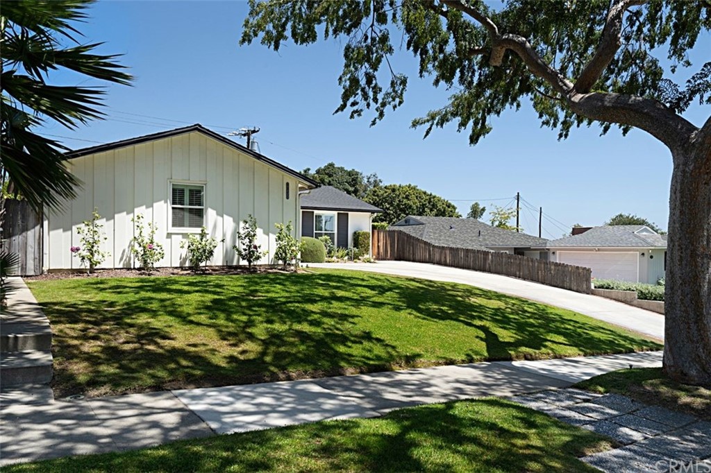 1150 Coronet Avenue Pasadena, CA 91107 - Photo 2 of 37