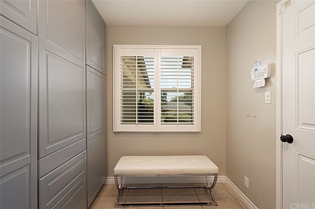 1150 Coronet Avenue Pasadena, CA 91107 - Photo 16 of 37