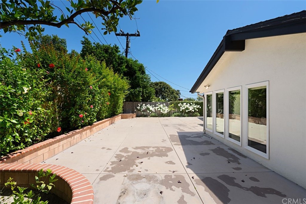 1150 Coronet Avenue Pasadena, CA 91107 - Photo 36 of 37